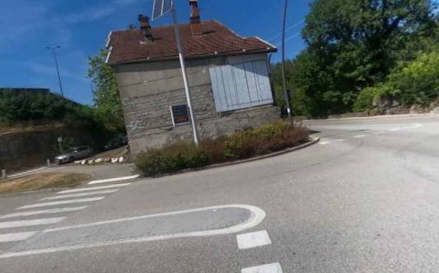 Vue du Rond-point anonyme n°192475284