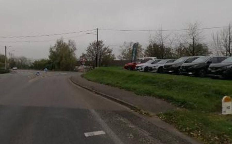 Vue du Rond-point anonyme n°196775993