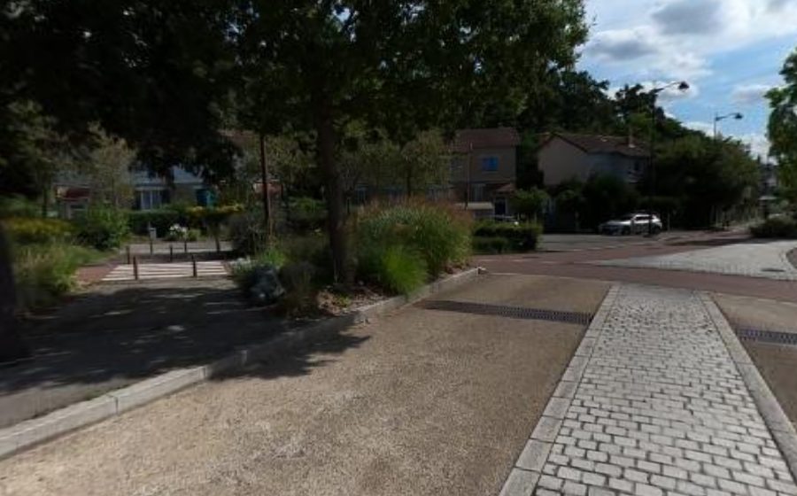 Vue du Rond-point anonyme n°19746256