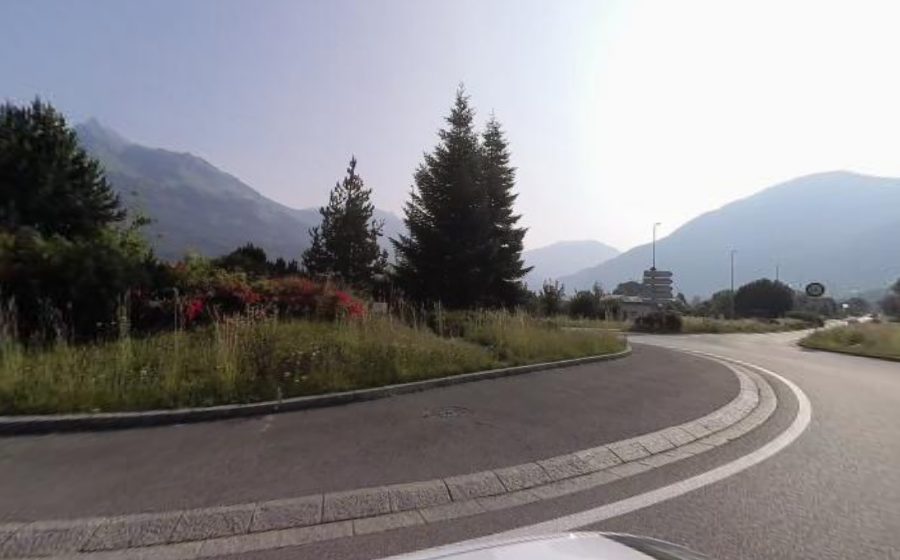 Vue du Rond-point anonyme n°203796545