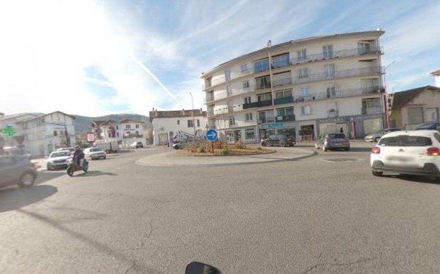 Vue du Rond-point anonyme n°207765637