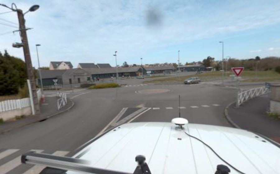 Vue du Rond-point anonyme n°208902312