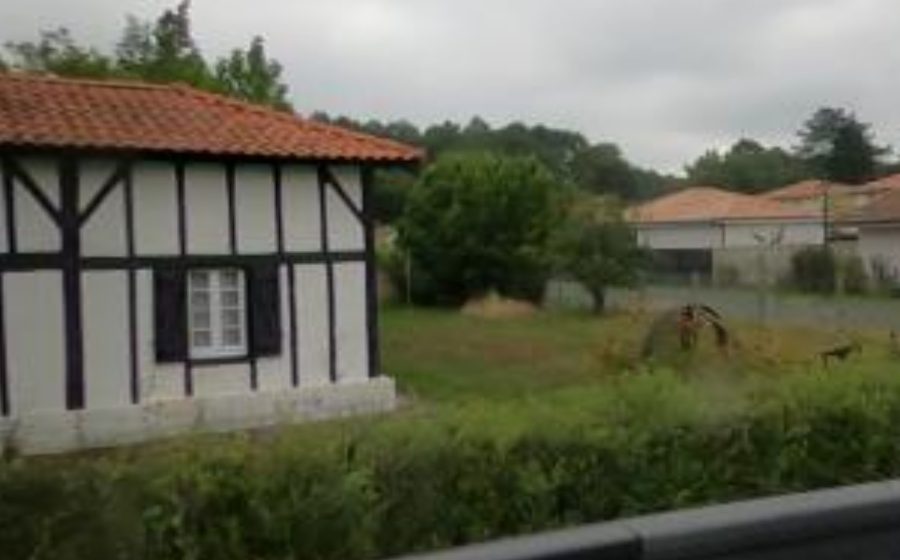 Vue du Rond-point anonyme n°209670187