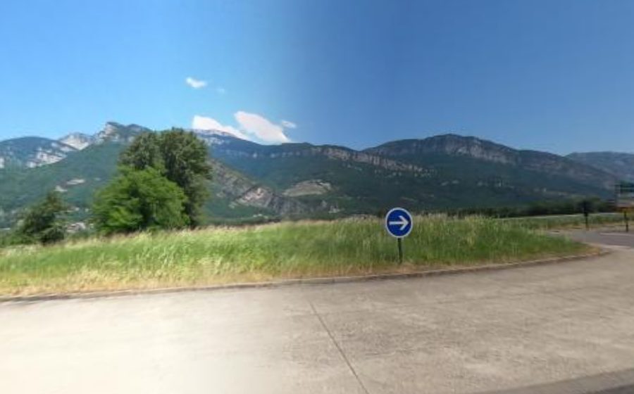 Vue du Rond-point anonyme n°209878451
