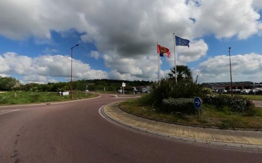 Vue du Rond-point anonyme n°210597725