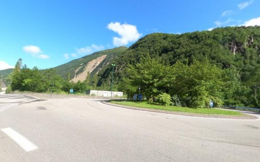 Vue du Rond-point anonyme n°216975931