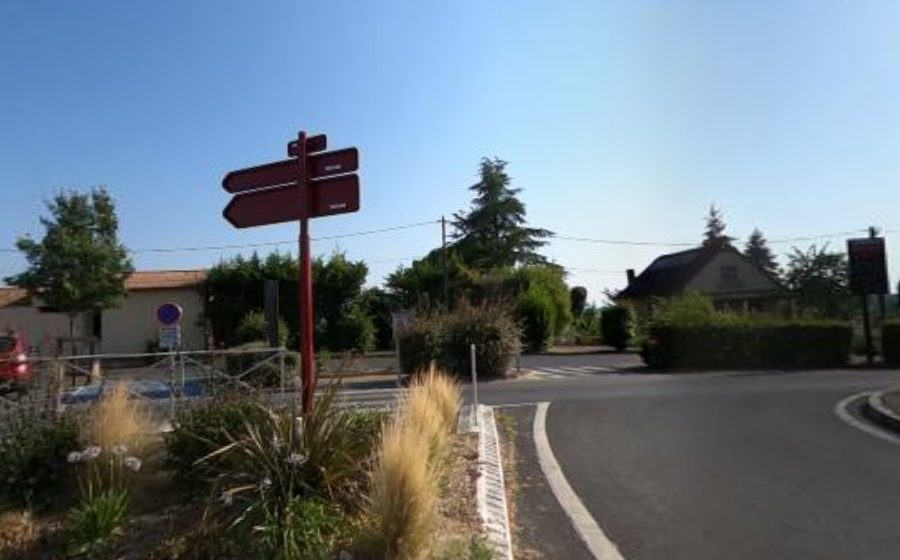 Vue du Rond-point anonyme n°218857465