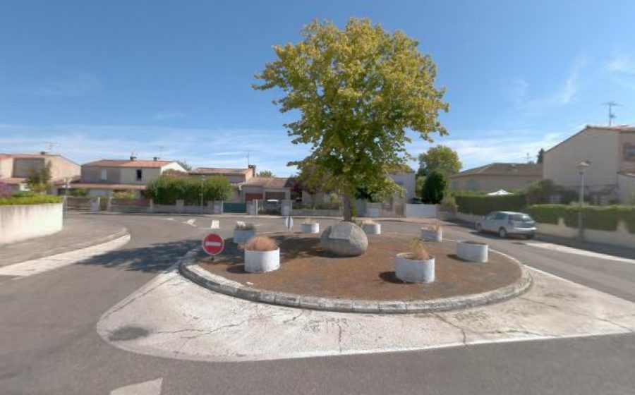 Vue du Rond-point anonyme n°219408273