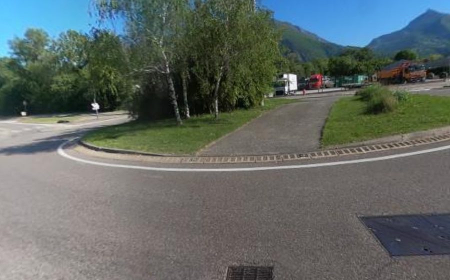 Vue du Rond-point anonyme n°221490069