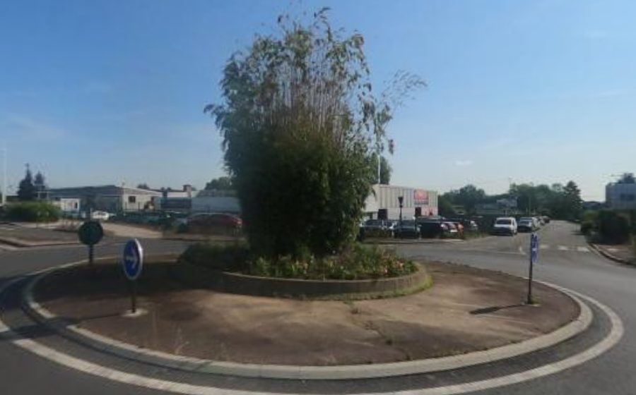 Vue du Rond-point anonyme n°222552441