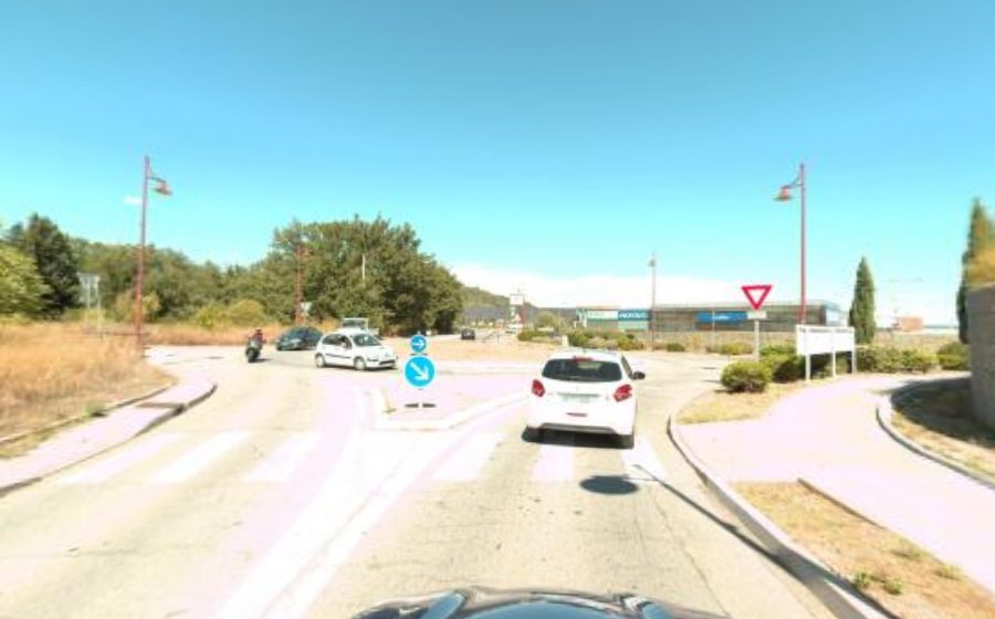 Vue du Rond-point anonyme n°225998938
