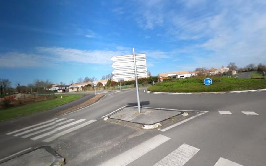 Vue du Rond-point anonyme n°226518933