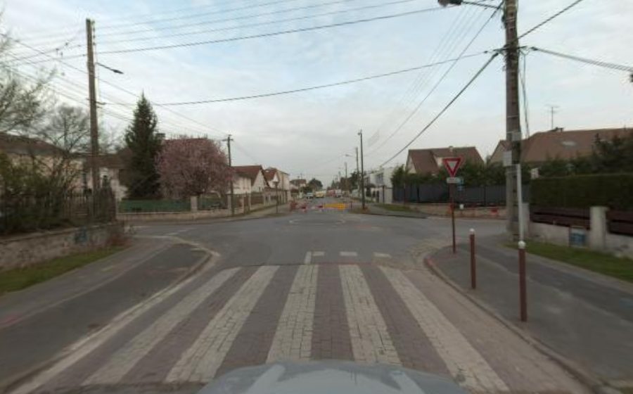 Vue du Rond-point anonyme n°227648303