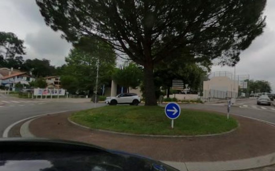 Vue du Rond-point anonyme n°227898111