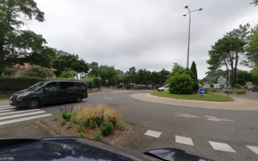 Vue du Rond-point anonyme n°227991526