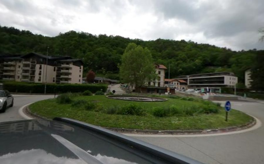 Vue du Rond-point anonyme n°228372252