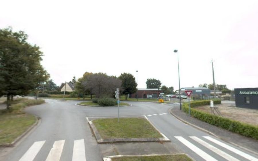 Vue du Rond-point anonyme n°230691367
