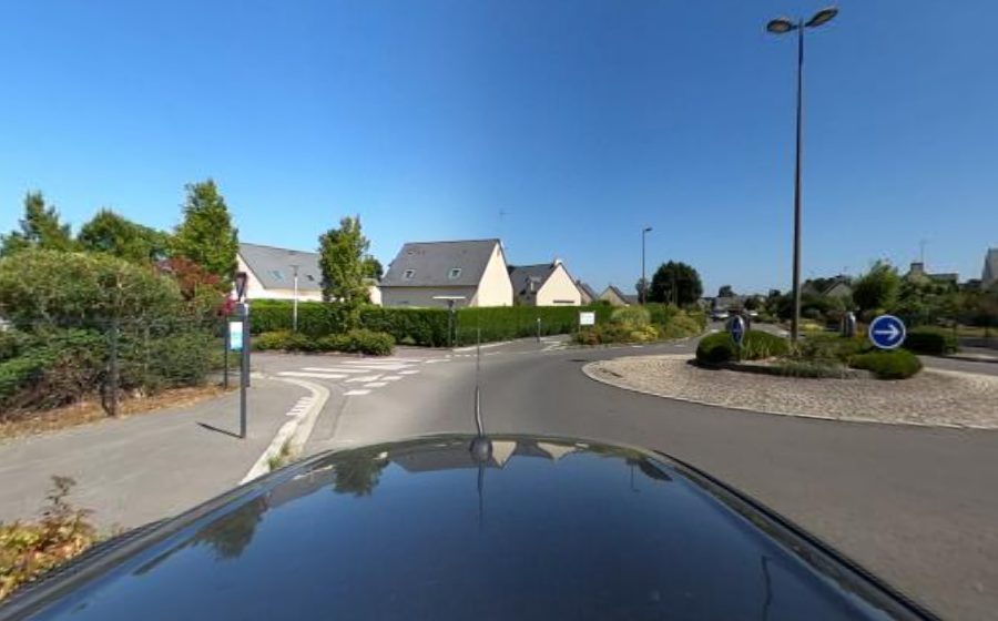 Vue du Rond-point anonyme n°231337850