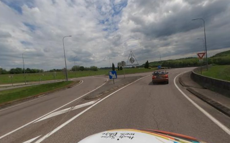 Vue du Rond-point anonyme n°231541465