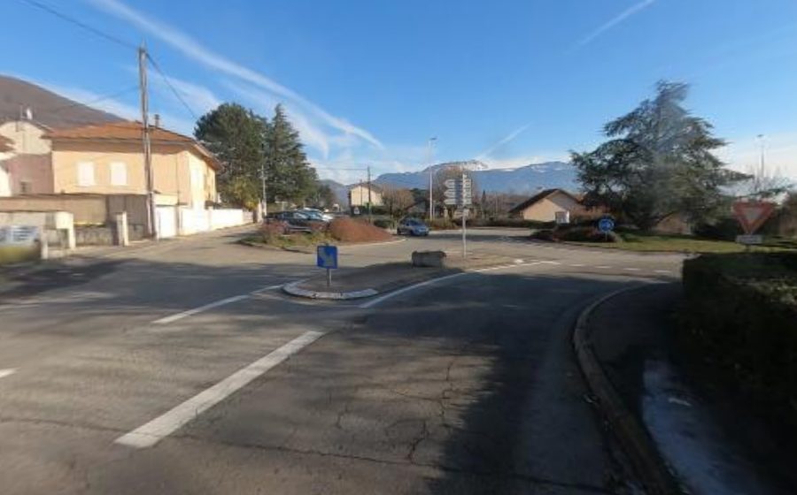 Vue du Rond-point anonyme n°232919717
