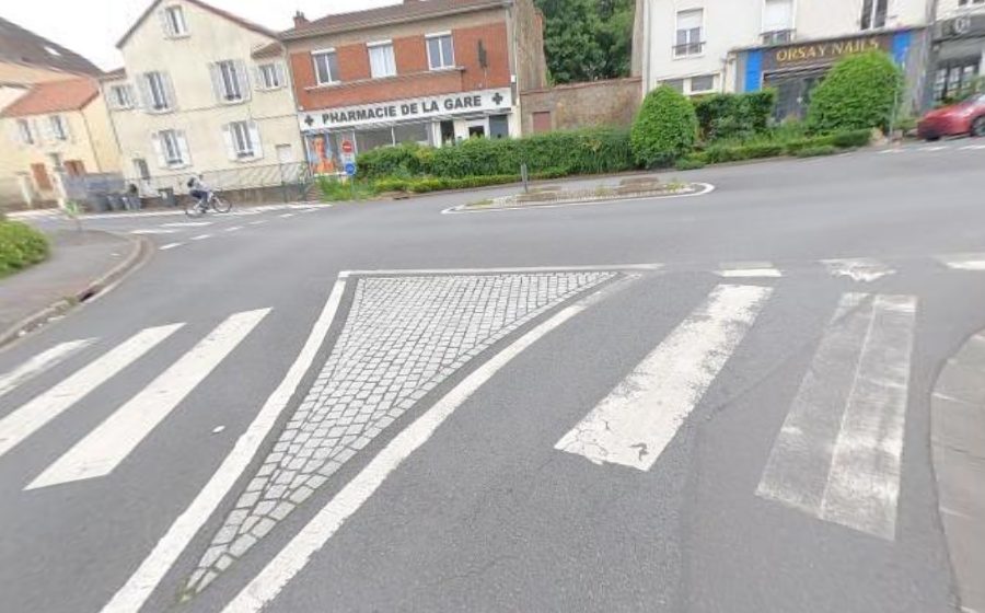 Vue du Rond-point anonyme n°233525212