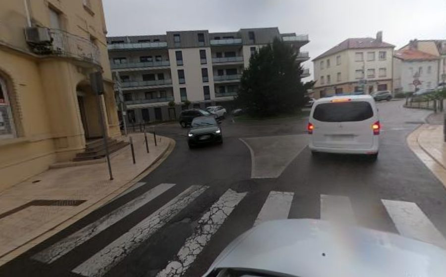 Vue du Rond-point anonyme n°235152955