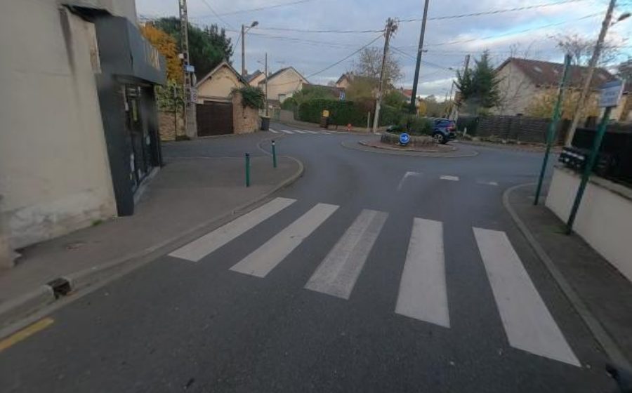Vue du Rond-point anonyme n°23599261