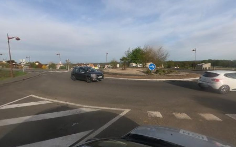Vue du Rond-point anonyme n°23694222