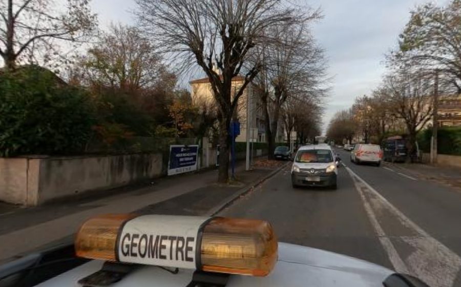 Vue du Rond-point anonyme n°23710649