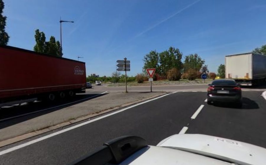 Vue du Rond-point anonyme n°23754589