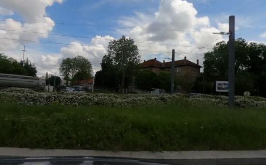 Vue du Rond-point anonyme n°237920393