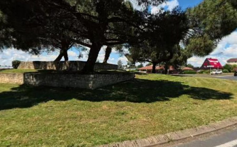 Vue du Rond-point anonyme n°23944305