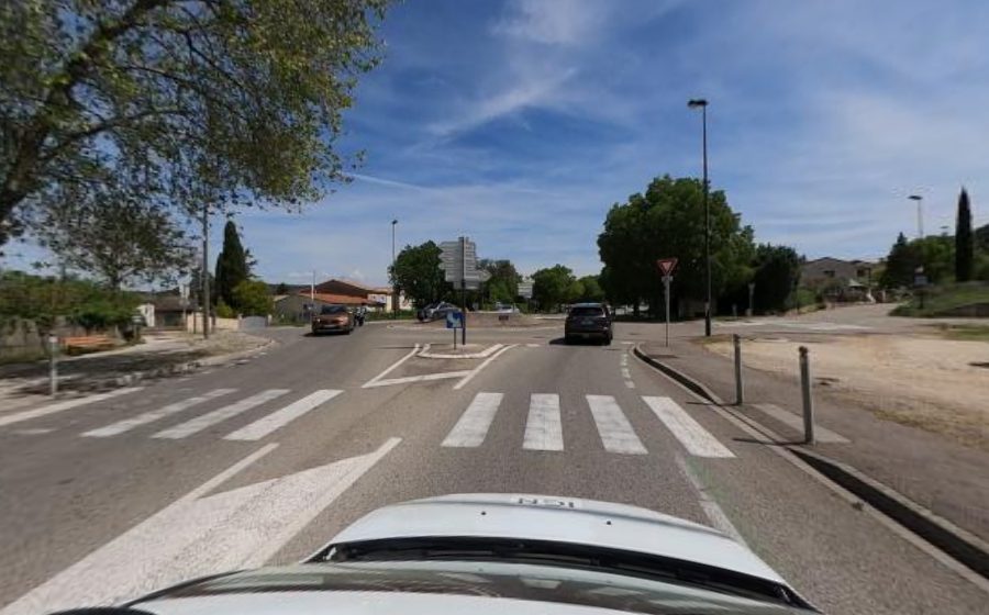 Vue du Rond-point anonyme n°239914021