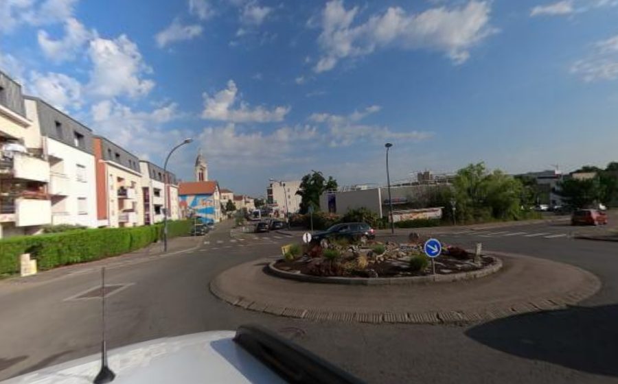 Vue du Rond-point anonyme n°24005203
