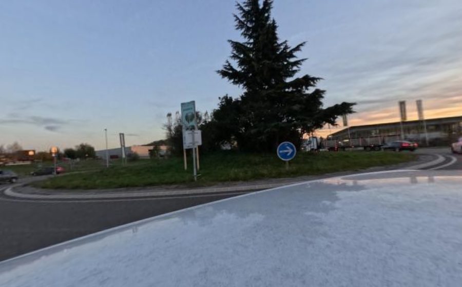 Vue du Rond-point anonyme n°240131297