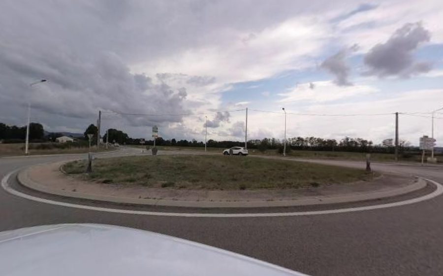 Vue du Rond-point anonyme n°240301435