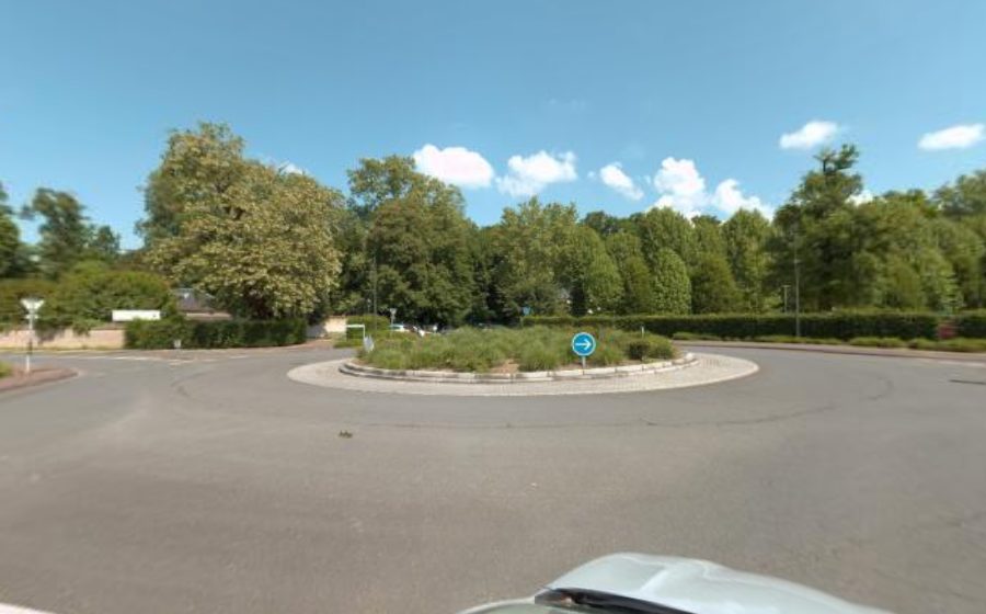 Vue du Rond-point anonyme n°242283489
