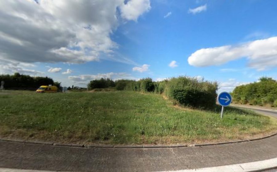 Vue du Rond-point anonyme n°242802574