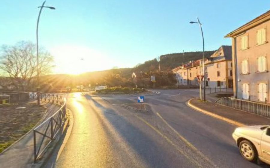 Vue du Rond-point anonyme n°243279696