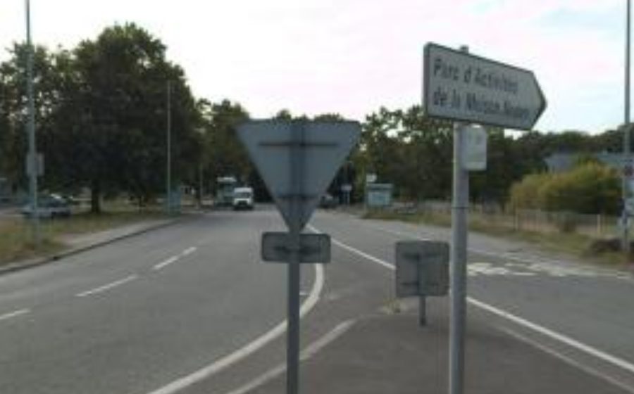 Vue du Rond-point anonyme n°24362734