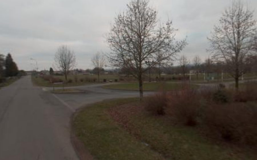Vue du Rond-point anonyme n°244575631