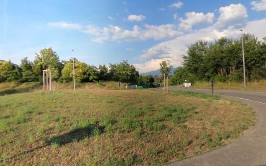 Vue du Rond-point anonyme n°245242161