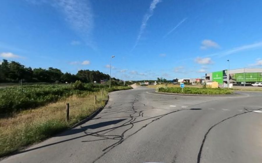 Vue du Rond-point anonyme n°246414179