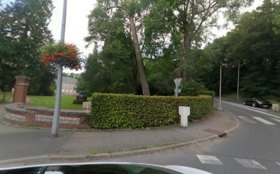 Vue du Rond-point anonyme n°24654994