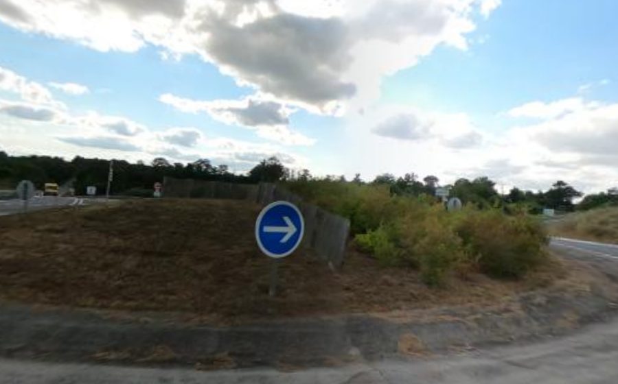 Vue du Rond-point anonyme n°247193066