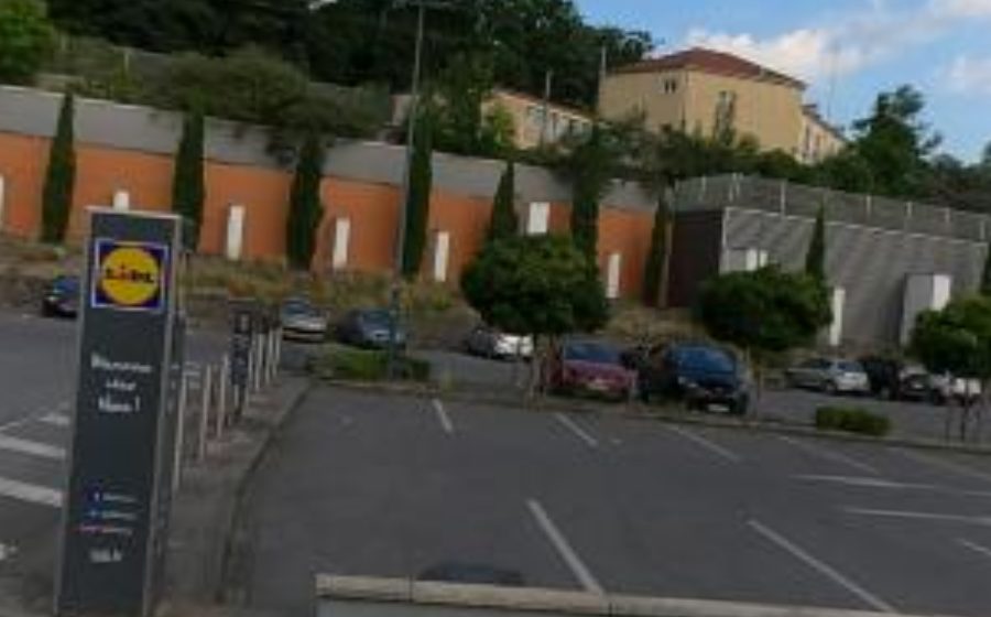 Vue du Rond-point anonyme n°247755578
