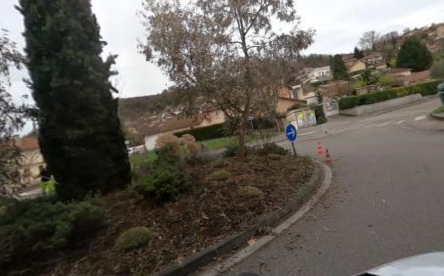 Vue du Rond-point anonyme n°24807568