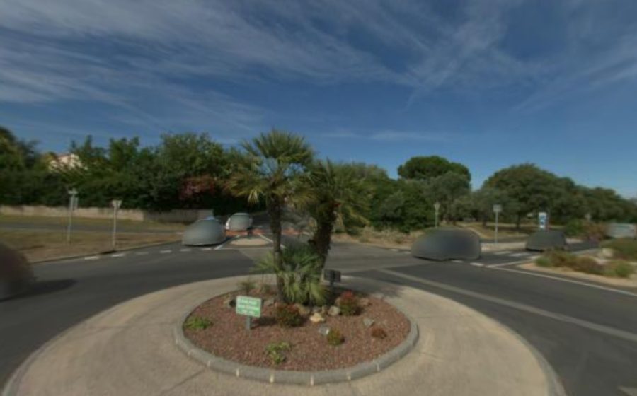 Vue du Rond-point anonyme n°249400848