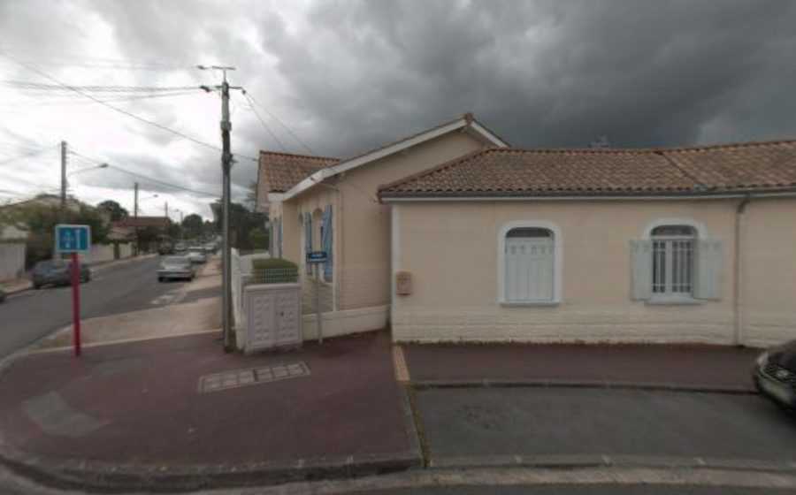 Vue de la Place Chambrelent