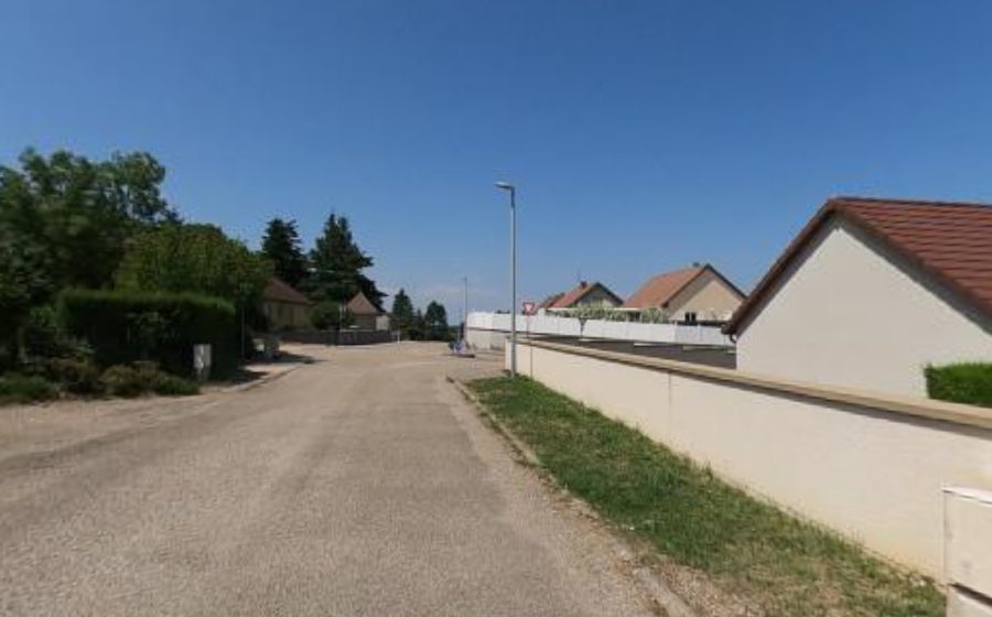 Vue du Rond-point anonyme n°250857337